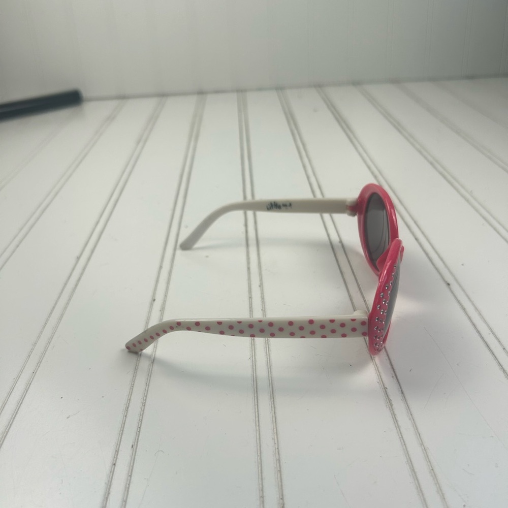 Girls Pink Rhinestone Oval Sunglasses โ Cute Retro Style - Picture 3 of 8